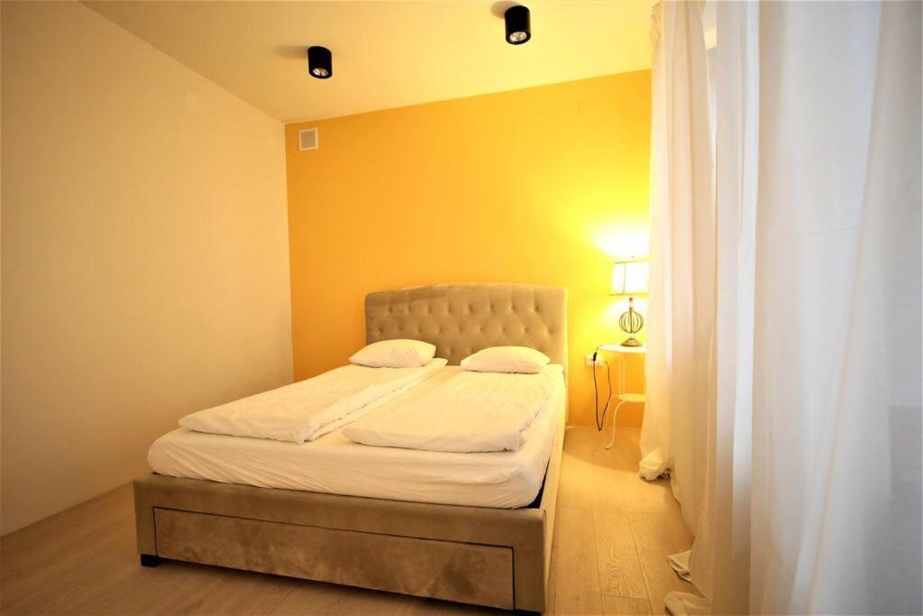 Lovely Two Bedroom In The Old Town Riga Luaran gambar
