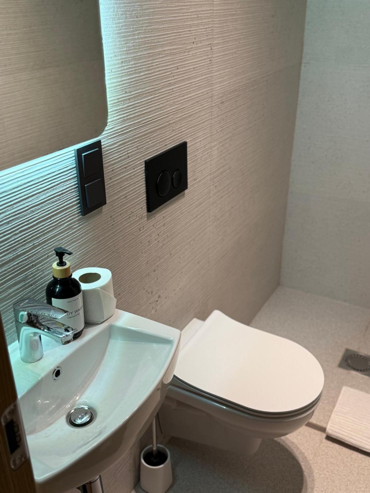 Lovely Two Bedroom In The Old Town Riga Luaran gambar